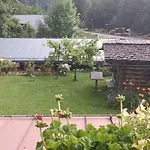 Appartement Sapatho *