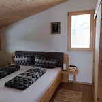 Apartment Sapatho *