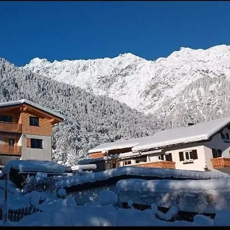 Sapatho Apartment